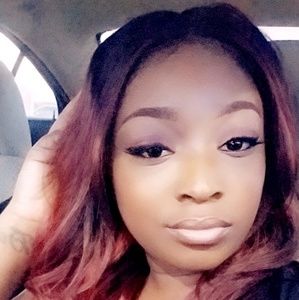 Meet your Posher, Kendra